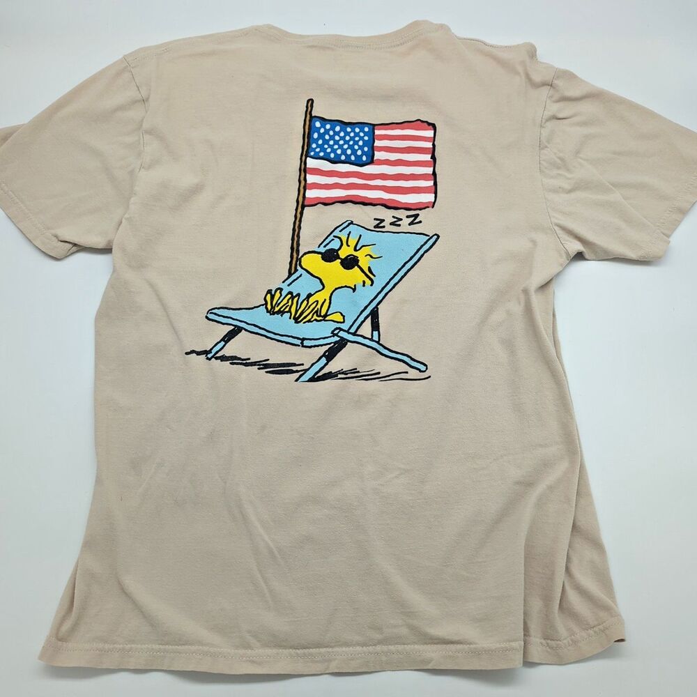 Peanuts Woodstock Patriotic USA Flag T-Shirt Size Medium Graphic Tee